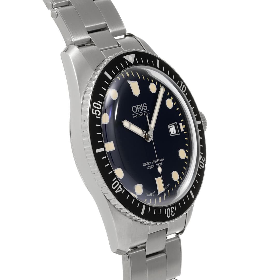 Oris Divers 65 — vue 3