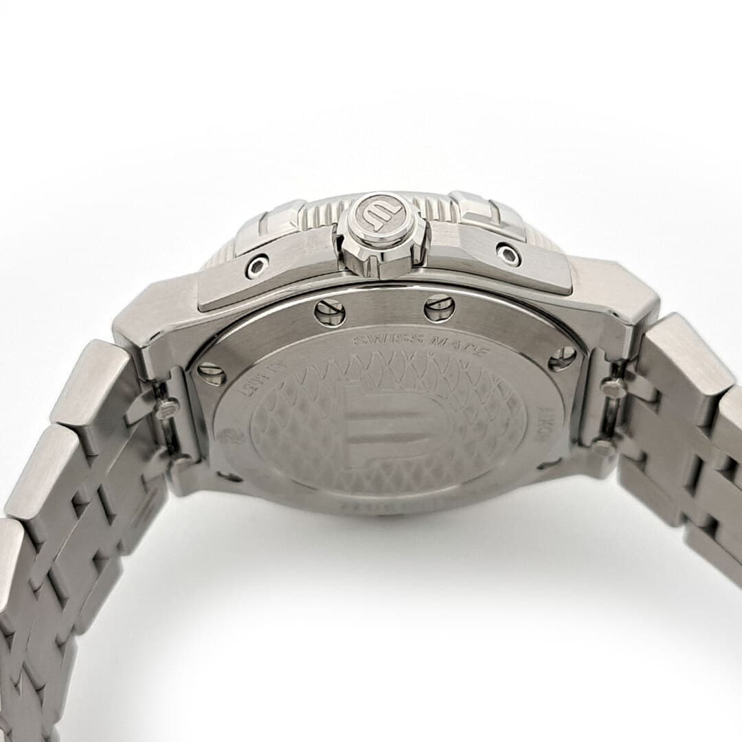 Maurice Lacroix Aikon Venturer — vue 3