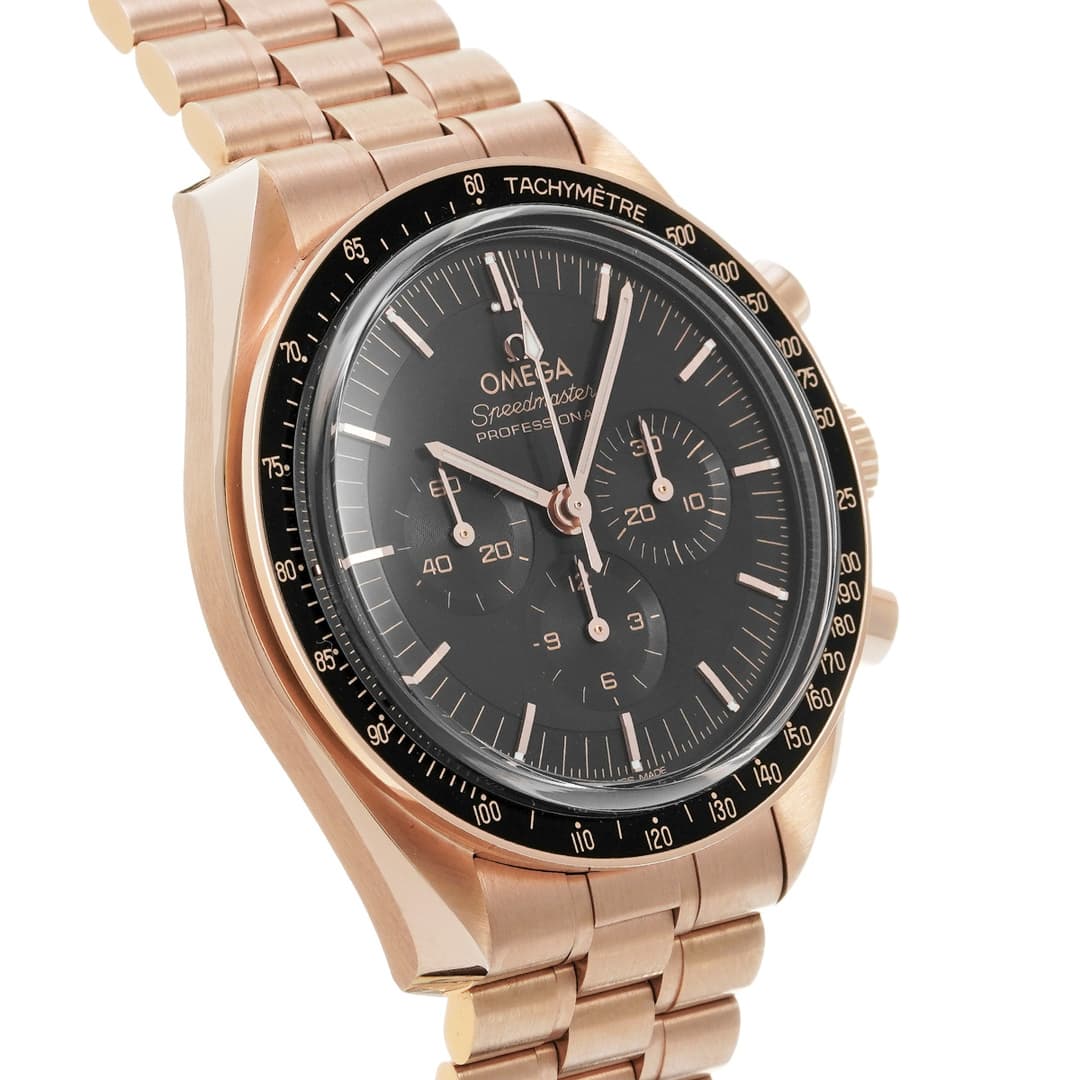 Omega Speedmaster Moonwatch Professional Co-Axial Master Chronometer — vue 3