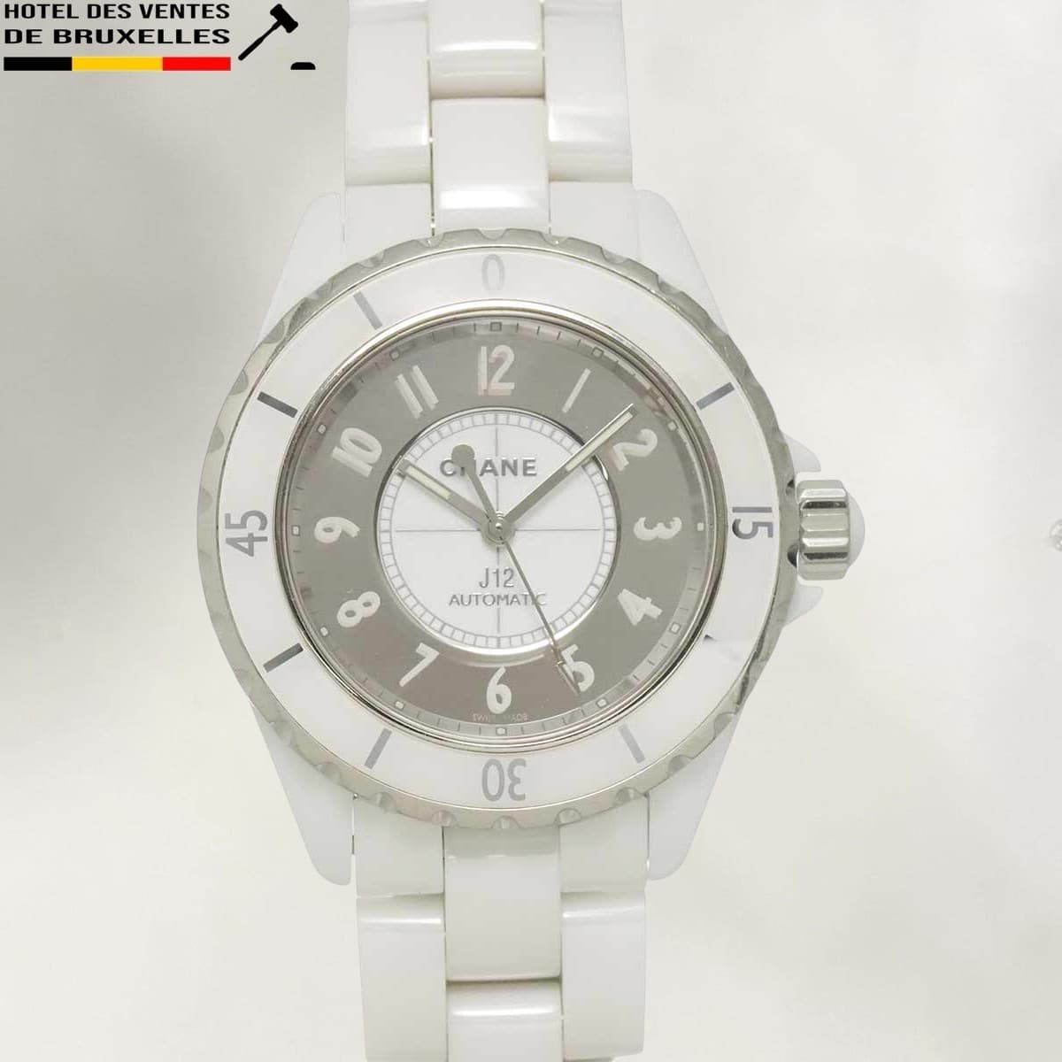 Chanel J12
