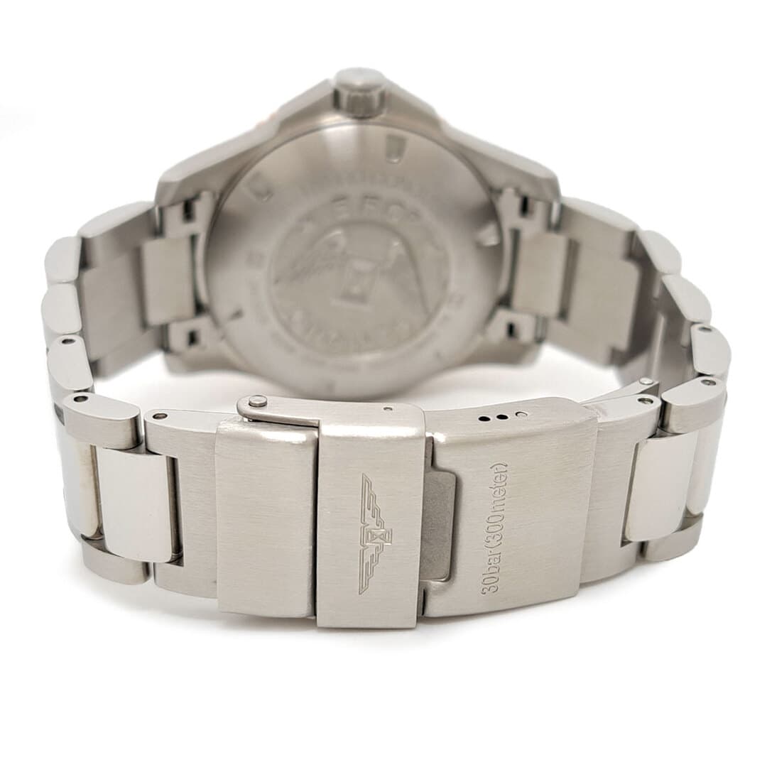 Longines Hydro Conquest — vue 3