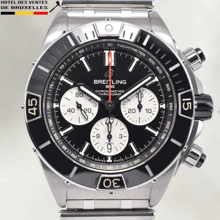 Breitling super chronomat AB0136