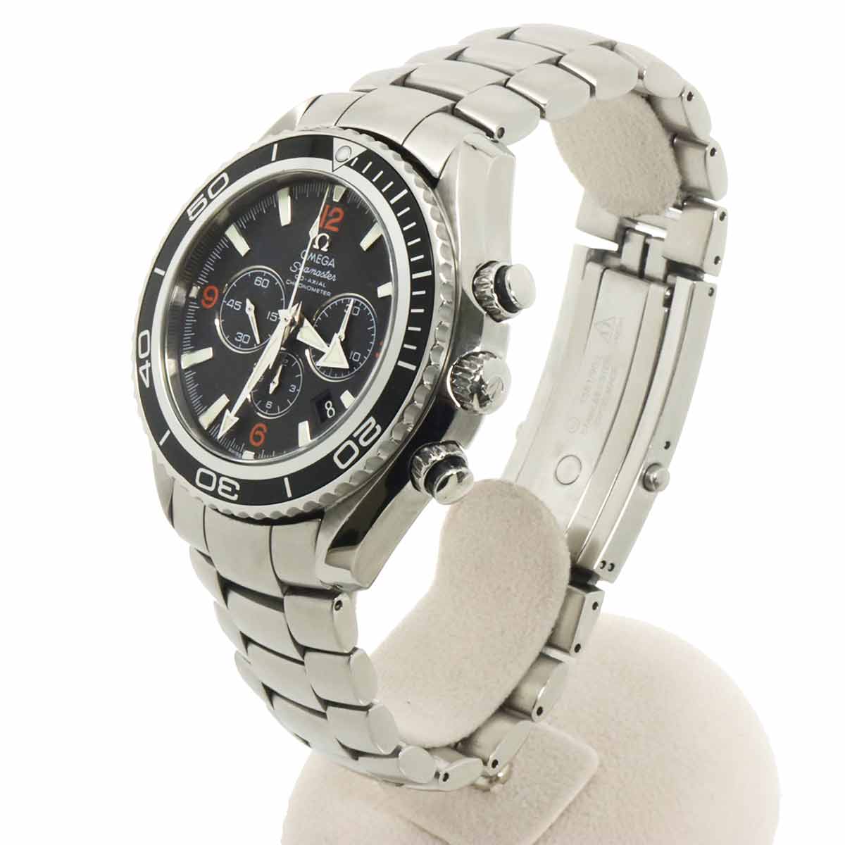Omega Seamaster Planet Ocean — vue 3