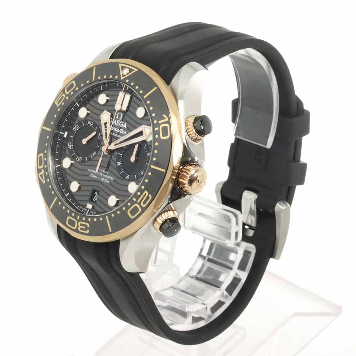 Omega Seamaster Diver 300 Co-Axial Master Chronometer — vue 3