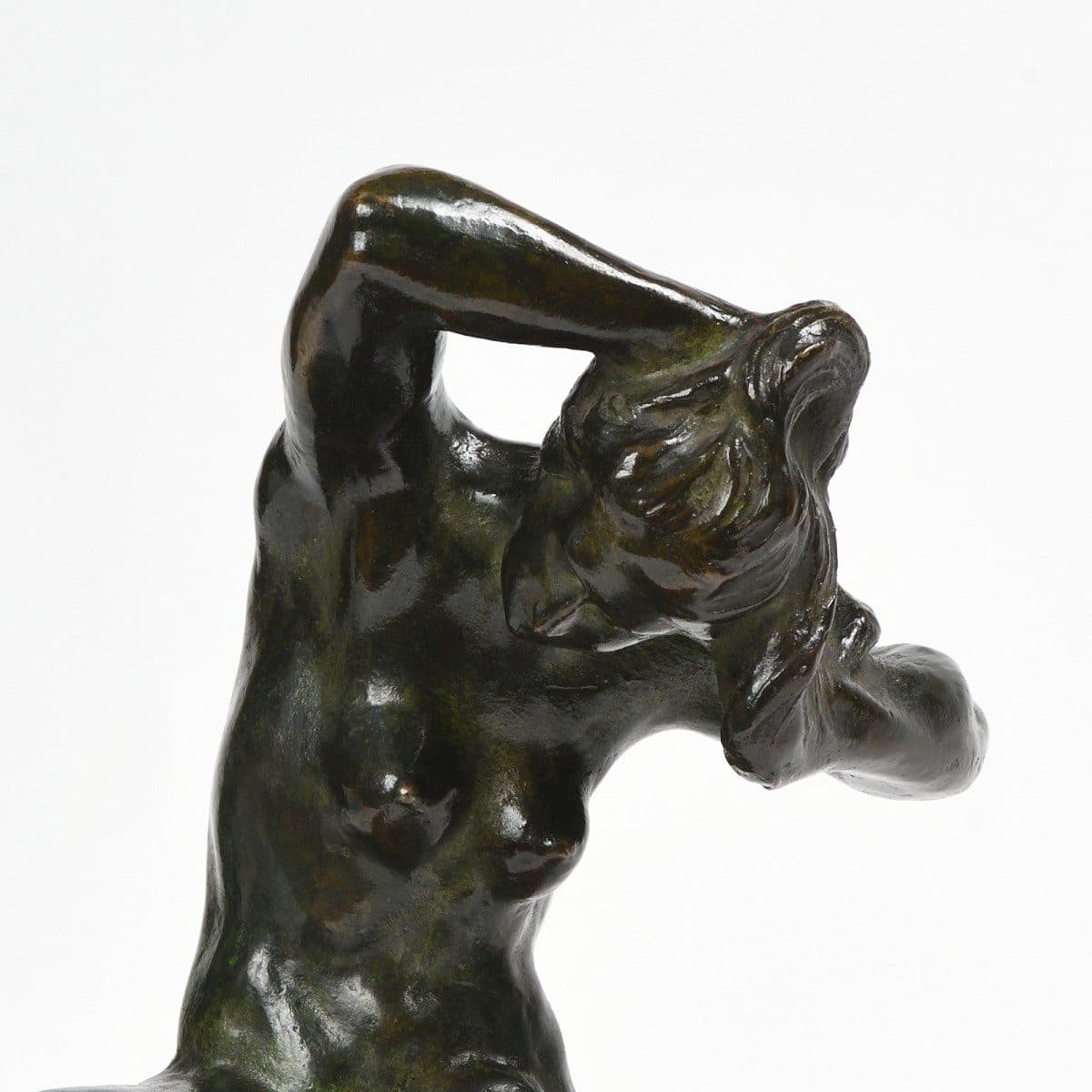Baigneuse s'attachant les cheveux — vue 2