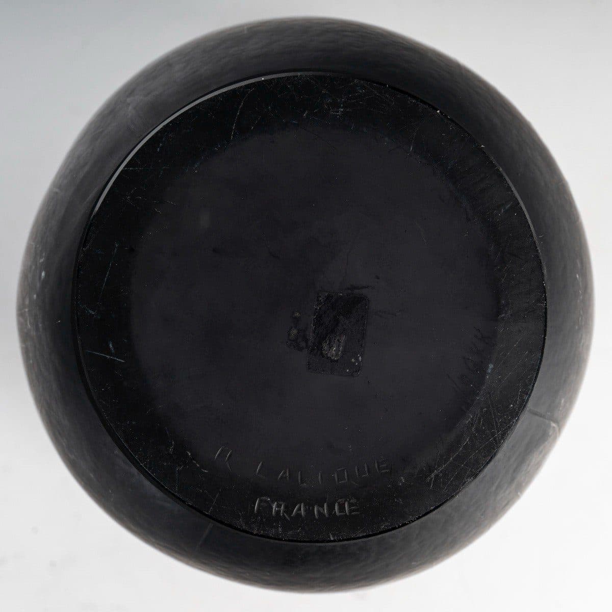 René Lalique Vase « Aigrettes » en verre violet foncé — vue 2