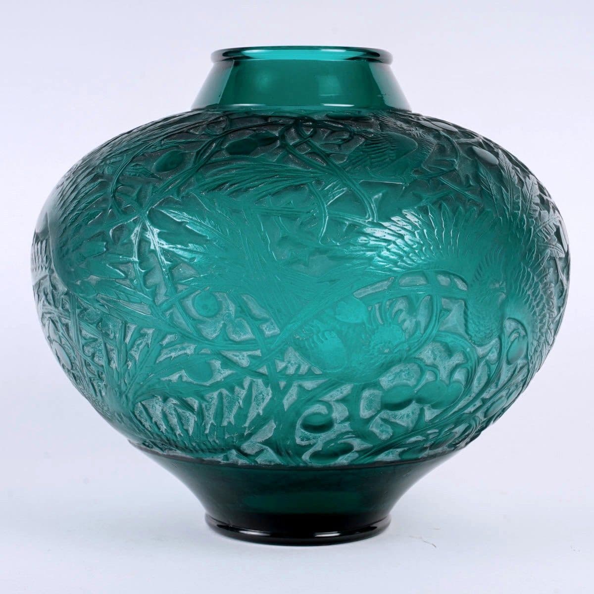René Lalique Vase « Aras » en verre vert canard — vue 3