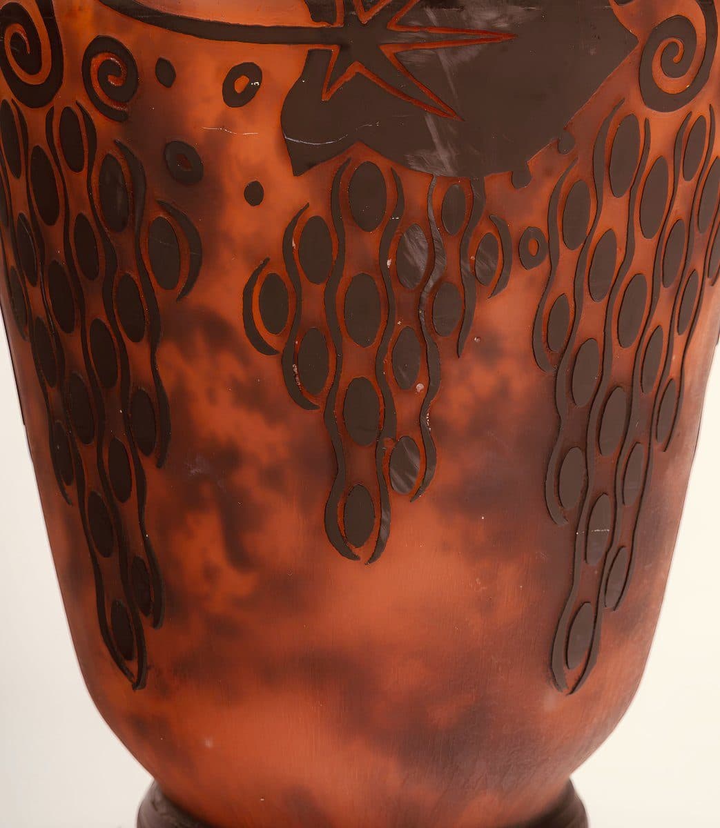 Daum Nancy Vase en verre orange marbré de noir — vue 4