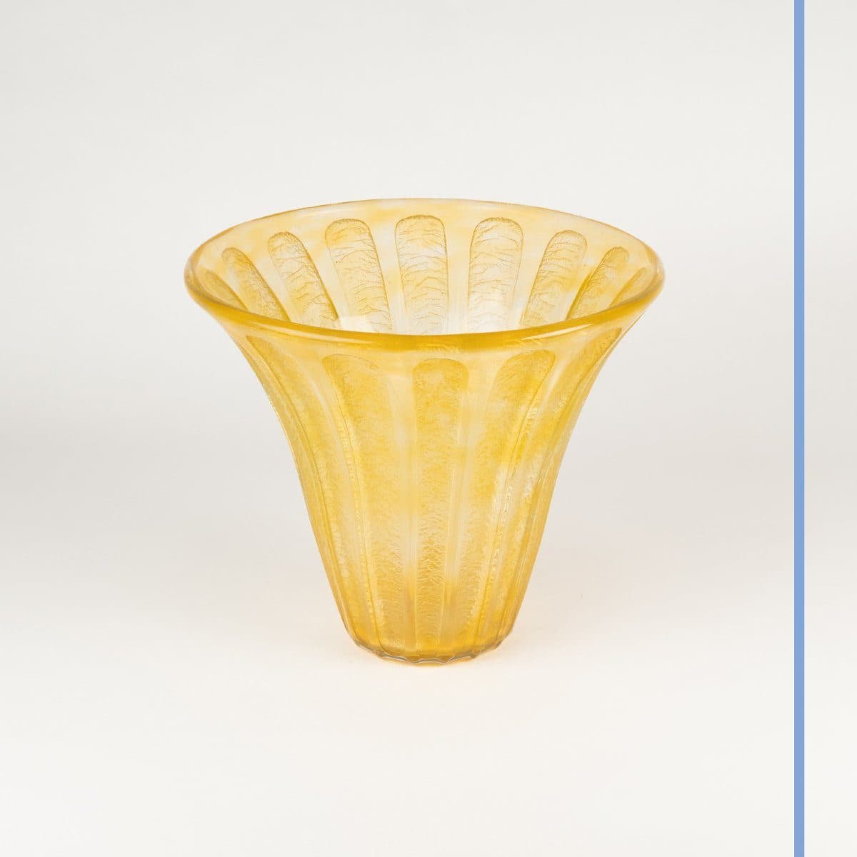Daum Grand vase corolle à godrons — vue 2