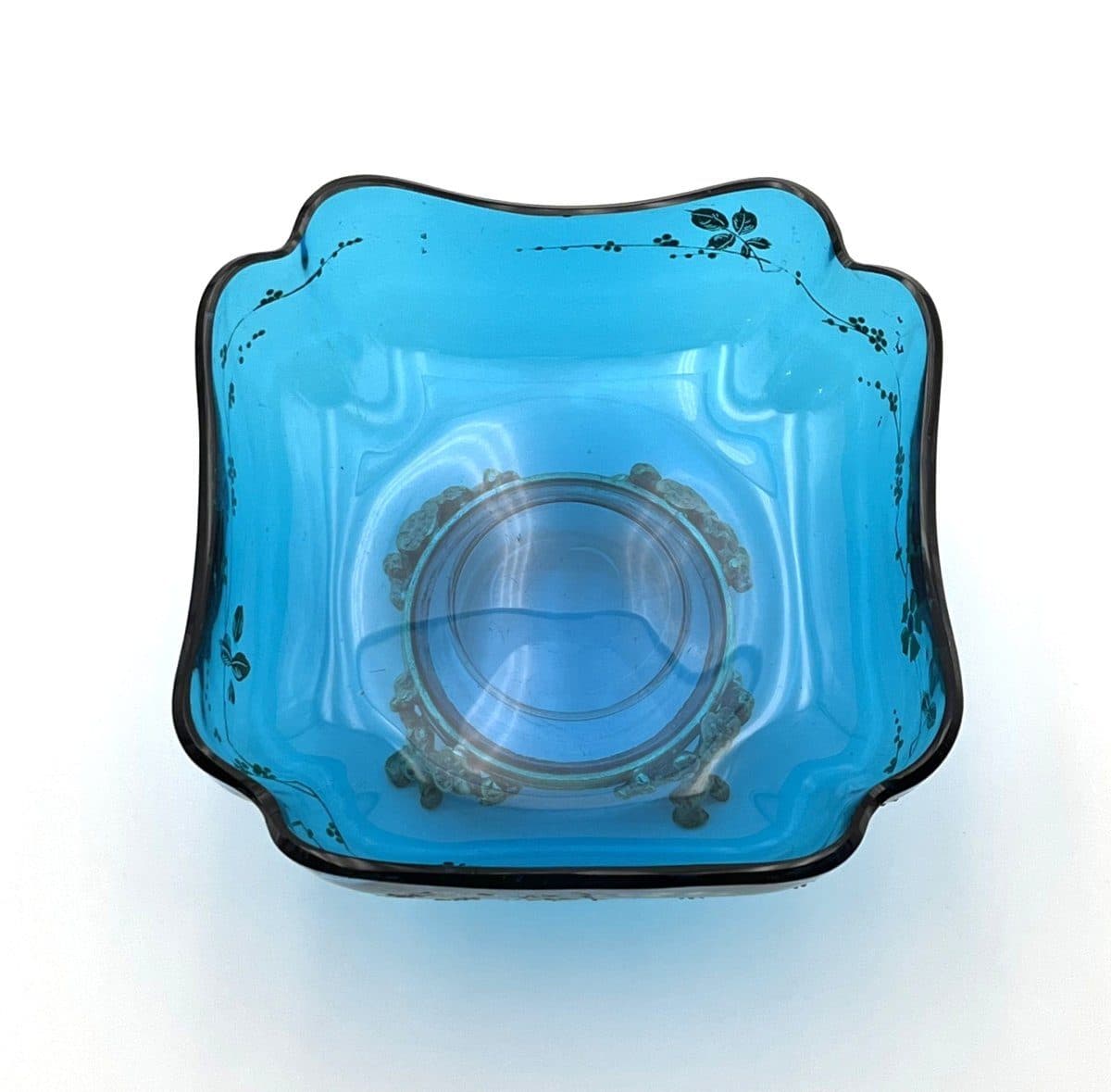 Baccarat Coupe en cristal bleu émaillé et bronze — vue 3