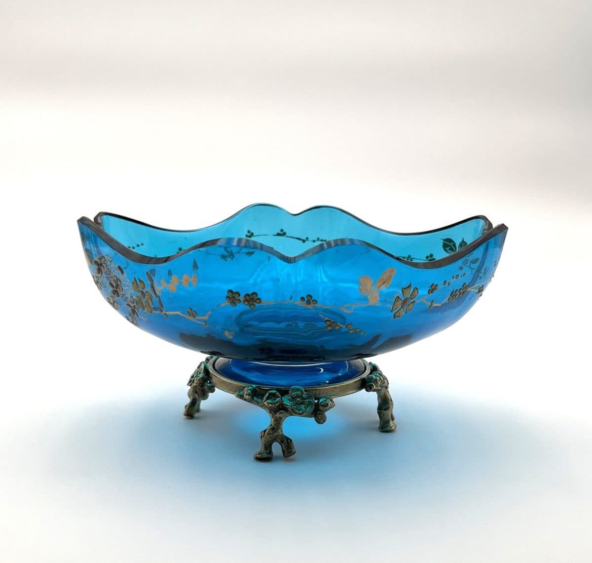 Baccarat Coupe en cristal bleu émaillé et bronze — vue 4