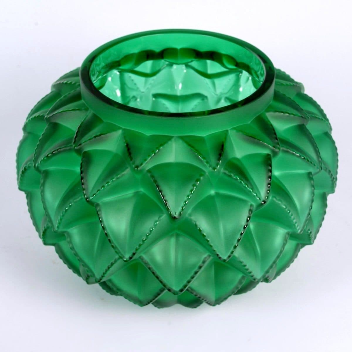 Lalique France Vase « Languedoc » en cristal vert émeraude — vue 2