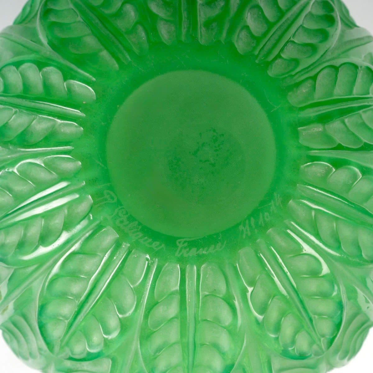 René Lalique Vase « Malesherbes » vert jade — vue 3