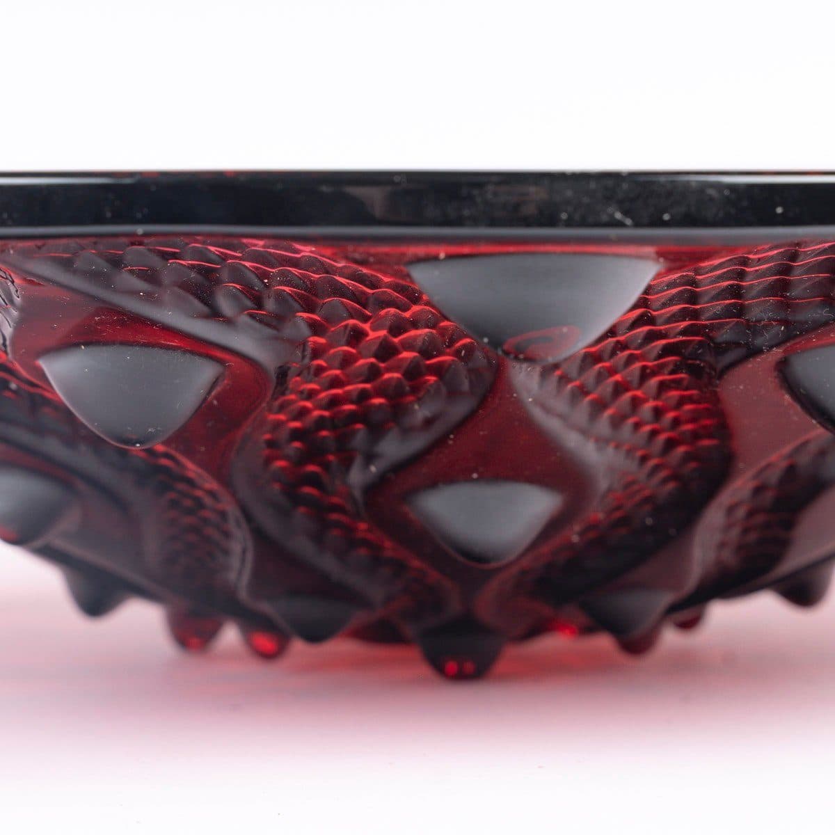 Lalique France Coupe « Serpentine » en cristal rouge — vue 4