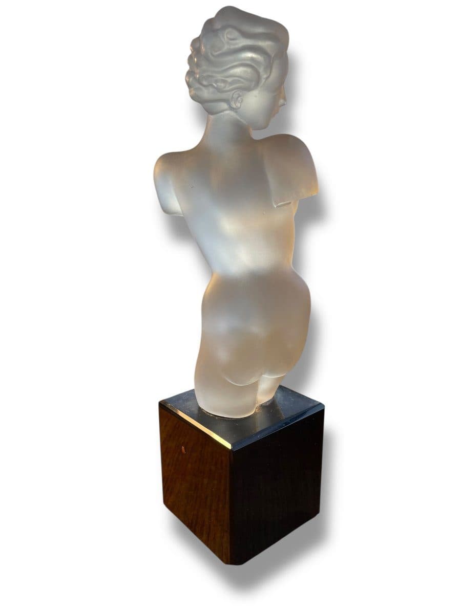 Eleon von Rommel pour Curt Schlevogt Sculpture féminine en cristal, collection Ingrid, 1939 — vue 2