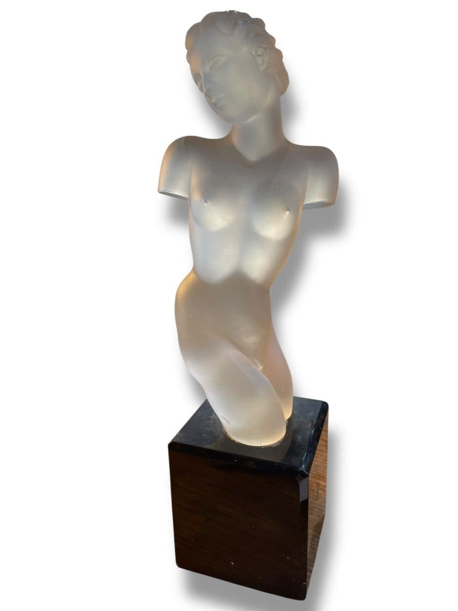 Eleon von Rommel pour Curt Schlevogt Sculpture féminine en cristal, collection Ingrid, 1939 — vue 7