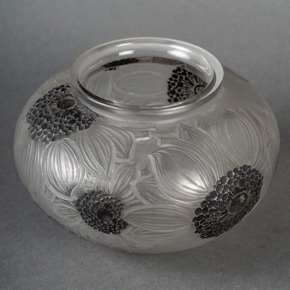 Título: Vase René Lalique « Dahlias », modèle de 1923 — vue 3