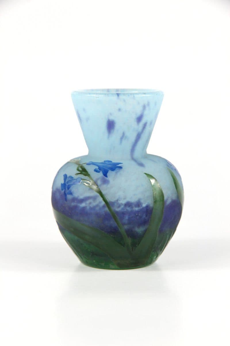 Vase Daum Nancy à décor de jacinthes — vue 2