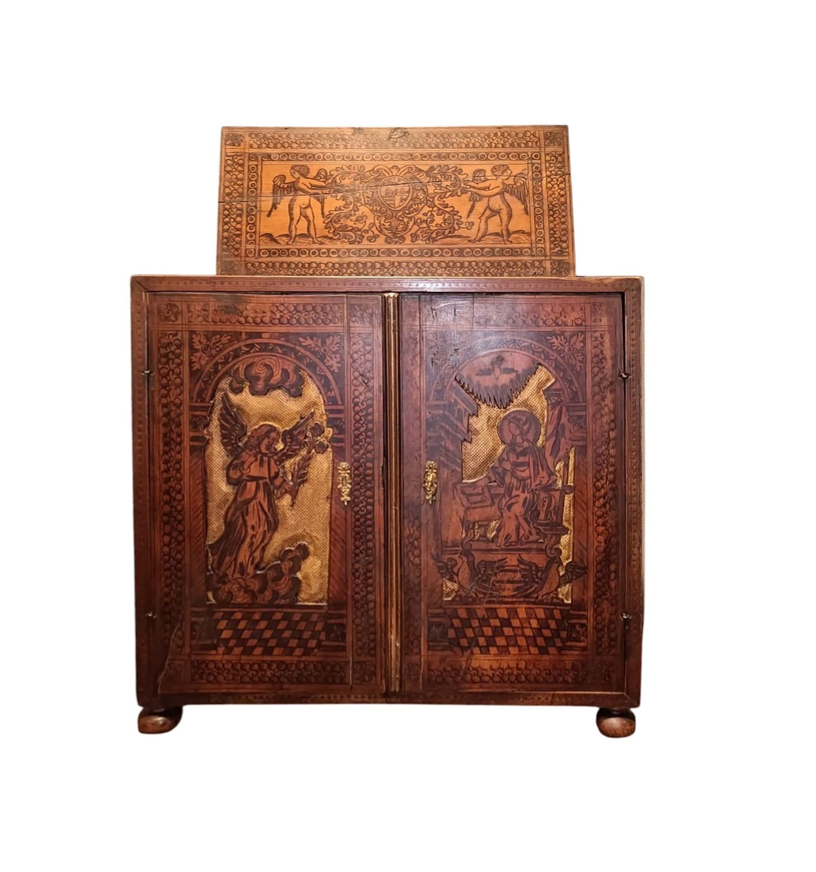 Cabinet en bois de cèdre, Italie, XVIIe siècle