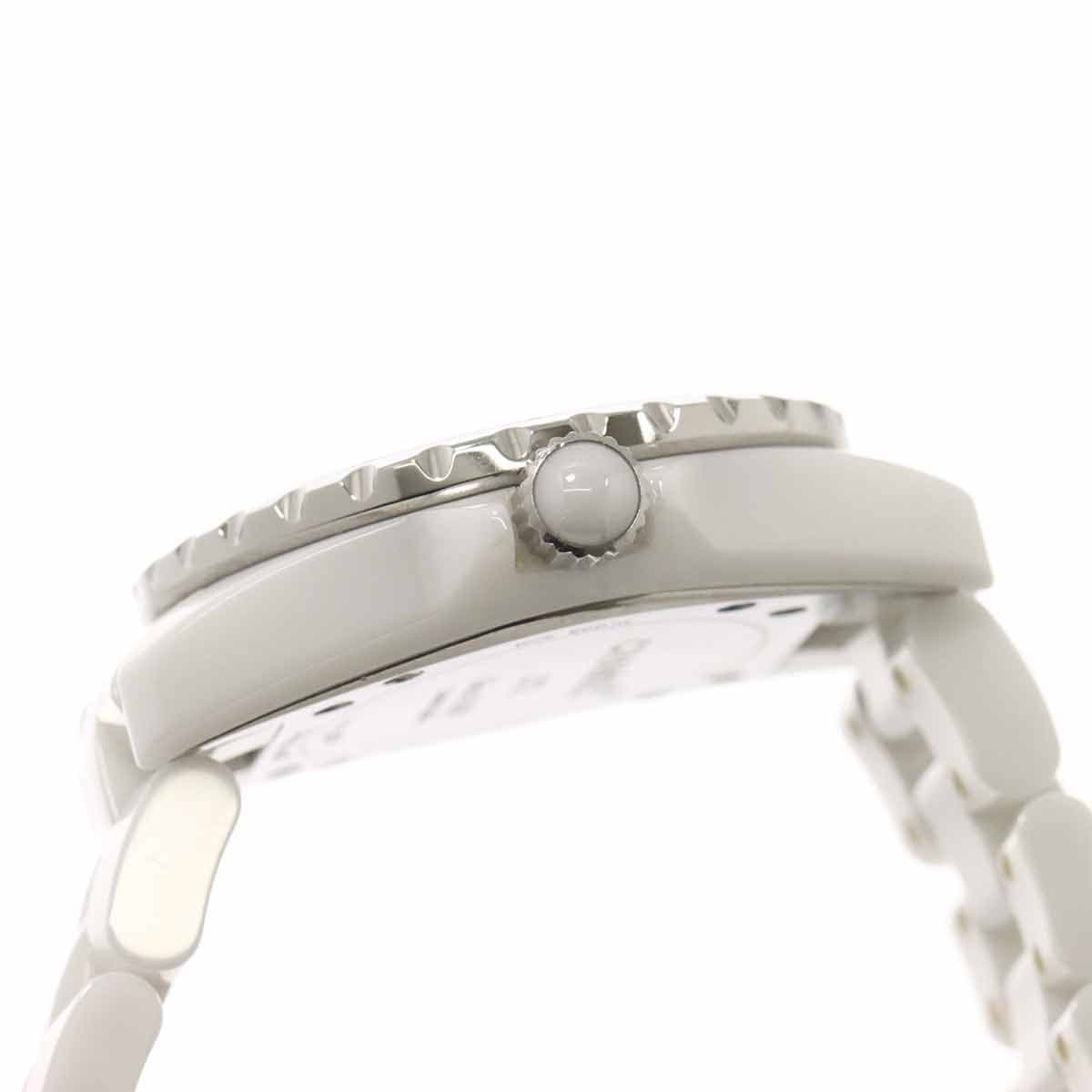 Chanel J12 — vue 4