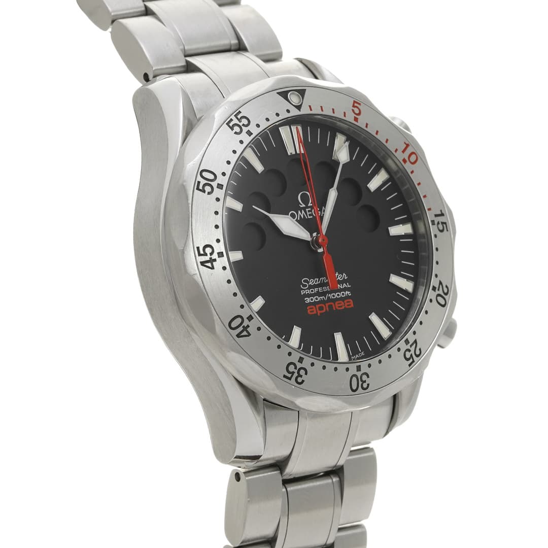 Omega Seamaster Apnea Jacques Mayol — vue 3
