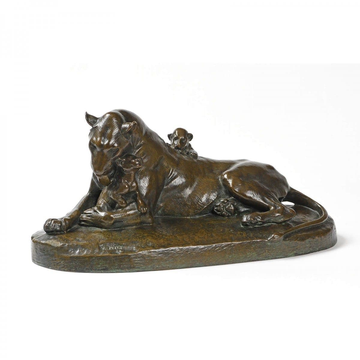 Lionne et ses lionceaux