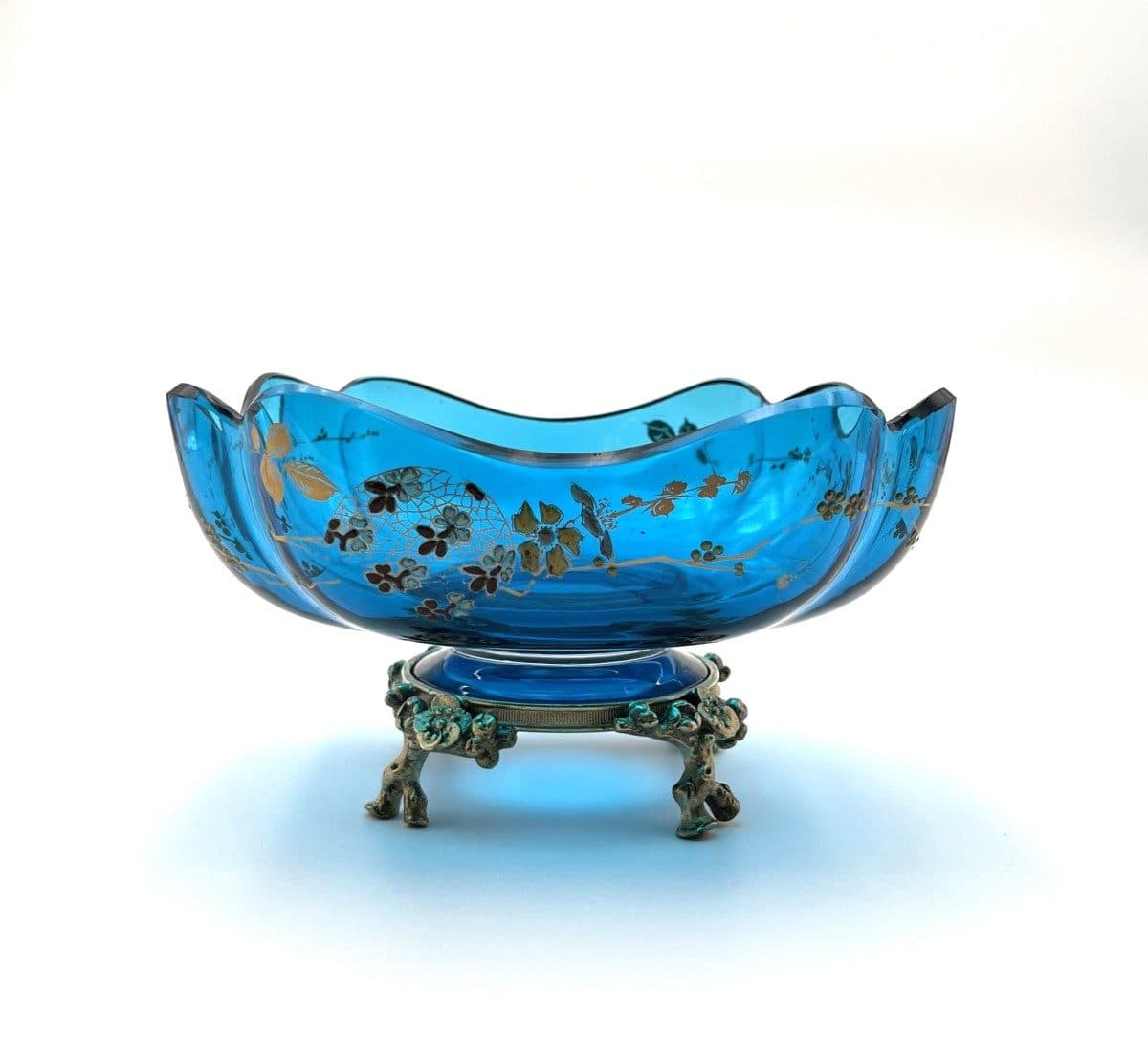 Baccarat Coupe en cristal bleu émaillé et bronze