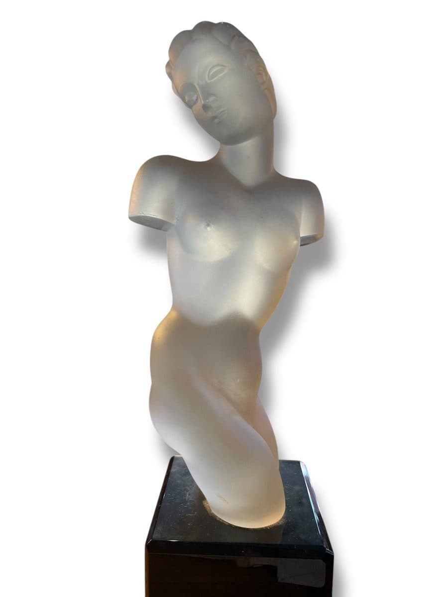 Eleon von Rommel pour Curt Schlevogt Sculpture féminine en cristal, collection Ingrid, 1939