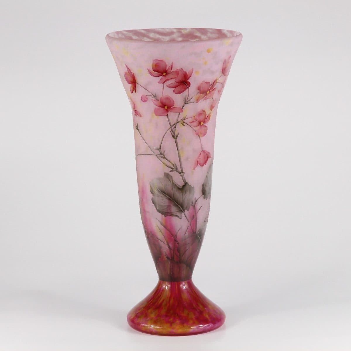 Daum Nancy Vase à décor de bégonias