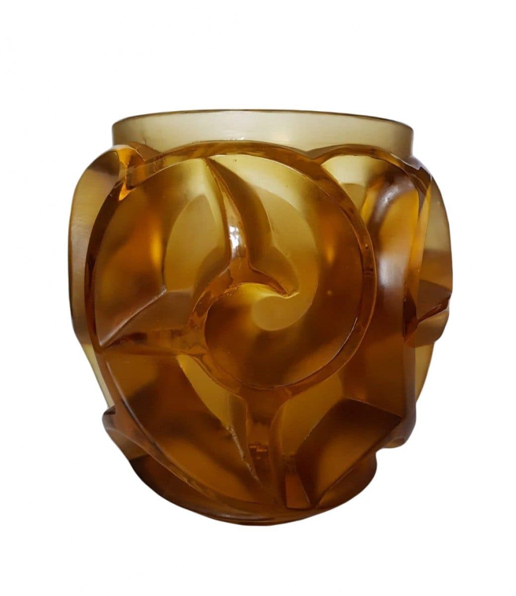 Lalique, vase « Tourbillons » en verre jaune ambré